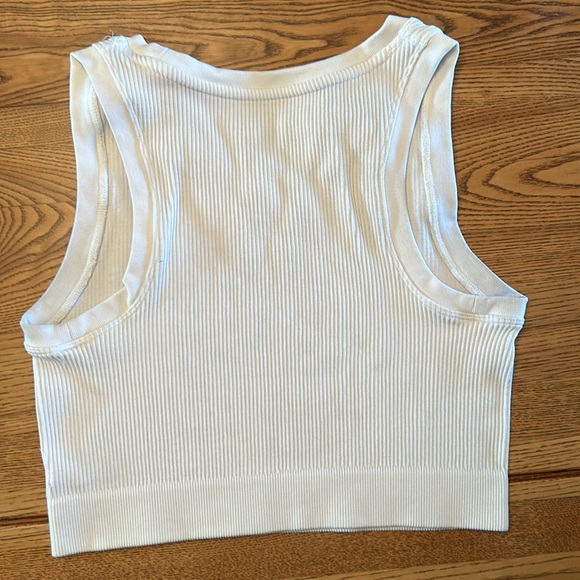 Aerie, offline bra/crop top. - Picture 2 of 4